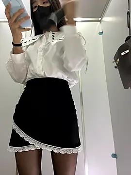 Snapshot of Asia-Lynn chatting on January 12, 10:53 am Asia-Lynn online show from January 12, 10:53 am