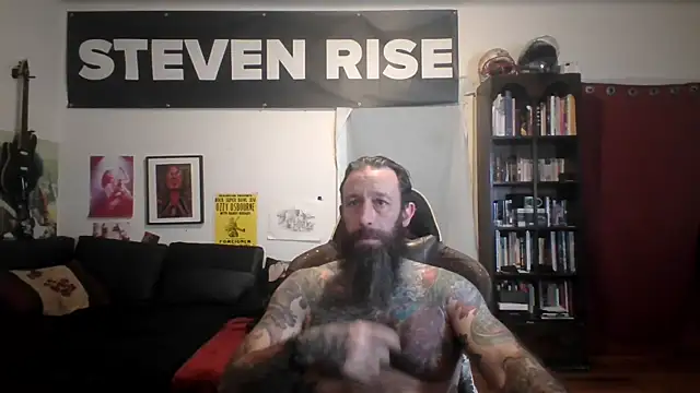 Snapshot of StevenRiseNYC chatting on June 22, 10:45 am StevenRiseNYC online show from June 22, 10:45 am