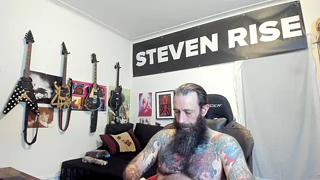 Snapshot of StevenRiseNYC chatting on June 24, 12:20 am StevenRiseNYC online show from June 24, 12:20 am