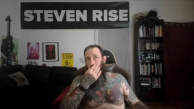 Snapshot of StevenRiseNYC chatting on June 24, 12:26 pm StevenRiseNYC online show from June 24, 12:26 pm