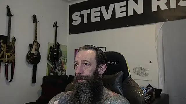 Snapshot of StevenRiseNYC chatting on July 9, 10:19 am StevenRiseNYC online show from July 9, 10:19 am