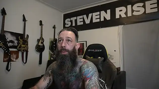 Snapshot of StevenRiseNYC chatting on July 16, 10:32 am StevenRiseNYC online show from July 16, 10:32 am