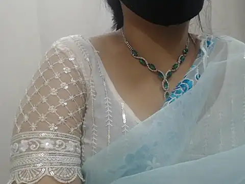 Lovely Siri 23 online show from August 1, 8:02 am