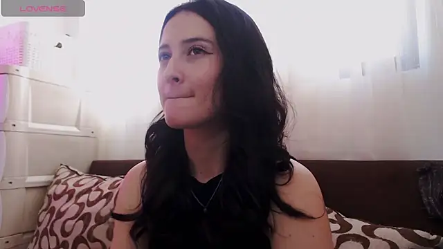 AlissonnFoxx online show from May 26, 9:00 pm