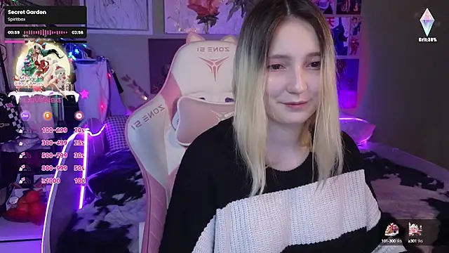 Snapshot of Evie_Ro chatting on December 23, 2:56 am Evie Ro online show from December 23, 2:56 am