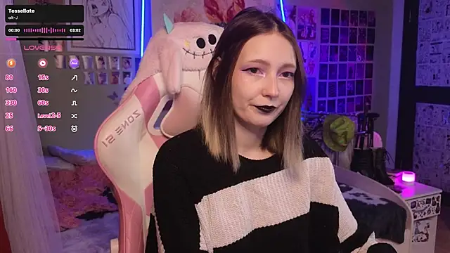 Snapshot of Evie_Ro chatting on January 6, 1:04 pm Evie Ro online show from January 6, 1:04 pm