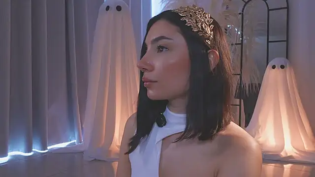 AmyArmstrong online show from October 29, 8:32 pm