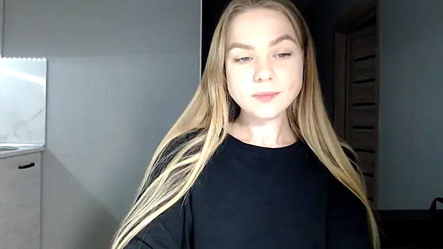 Snapshot of Sunbeam_ chatting on December 14, 6:23 pm Sunbeam online show from December 14, 6:23 pm