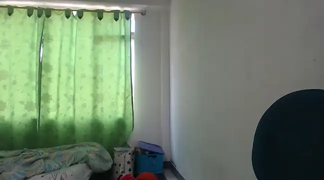 Snapshot of mibaby_fantasy18 chatting on February 28, 4:20 pm mibaby fantasy18 online show from February 28, 4:20 pm