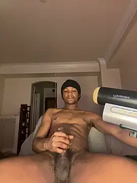 Snapshot of Letgeti chatting on February 13, 4:52 am Letgeti online show from February 13, 4:52 am