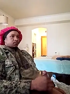 Snapshot of Letgeti chatting on April 10, 7:07 pm Letgeti online show from April 10, 7:07 pm