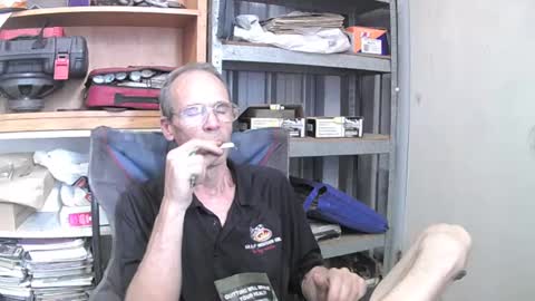 04oldskool online show from December 5, 1:03 am