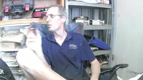 04oldskool online show from December 19, 2:56 am