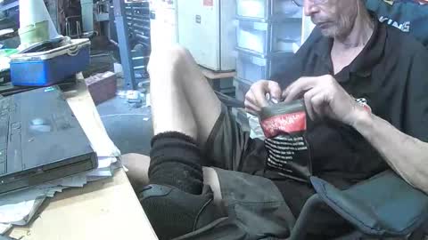 04oldskool online show from October 15, 2:33 am