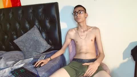 Snapshot of 0_ojacob chatting on September 27, 5:45 am 0 oJacob online show from September 27, 5:45 am