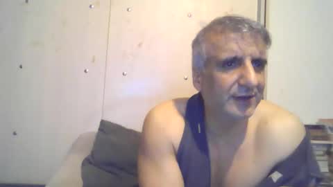 Snapshot of 0luvmonkey chatting on November 1, 1:18 am 0luvmonkey online show from November 1, 1:18 am