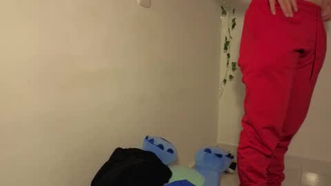 Snapshot of 0ne_of_0ne chatting on November 15, 2:09 am Steven e online show from November 15, 2:09 am