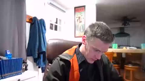 Snapshot of 0trickortreat0 chatting on December 16, 3:11 am CountryPrince online show from December 16, 3:11 am