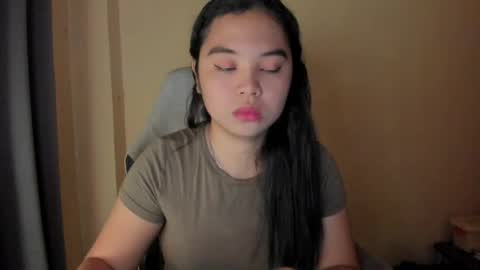 0wwlo0k online show from April 5, 5:48 am