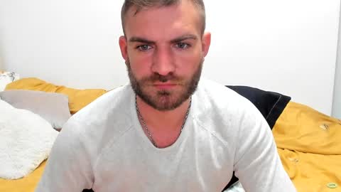 Snapshot of 10in_deluxe chatting on December 26, 9:33 am 10in_deluxe online show from December 26, 9:33 am