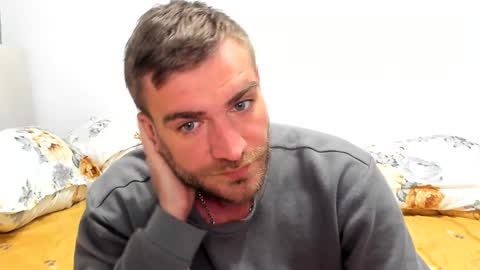 Snapshot of 10in_deluxe chatting on January 12, 7:43 am 10in_deluxe online show from January 12, 7:43 am