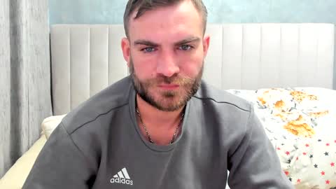 Snapshot of 10in_deluxe chatting on January 24, 7:41 am 10in_deluxe online show from January 24, 7:41 am