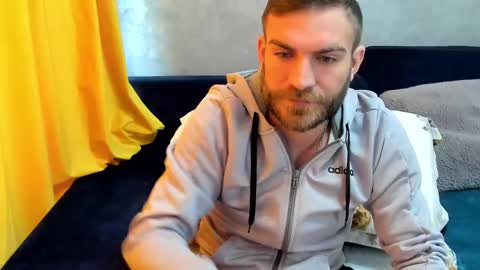 Snapshot of 10in_deluxe chatting on February 23, 6:39 am 10in_deluxe online show from February 23, 6:39 am