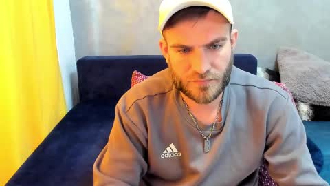 Snapshot of 10in_deluxe chatting on February 26, 9:53 am 10in_deluxe online show from February 26, 9:53 am