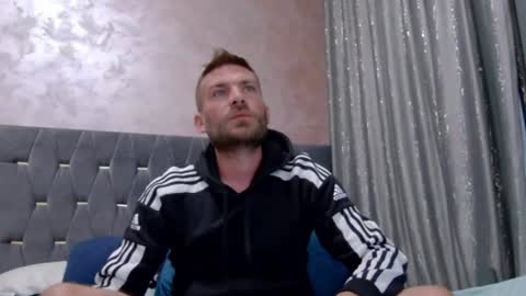 Snapshot of 10in_deluxe chatting on October 24, 8:11 am 10in_deluxe online show from October 24, 8:11 am