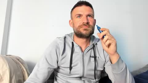 10in_deluxe online show from April 20, 8:50 am