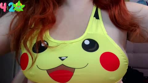 Snapshot of 111lucygrim111 chatting on January 27, 11:43 pm 111lucygrim111 online show from January 27, 11:43 pm