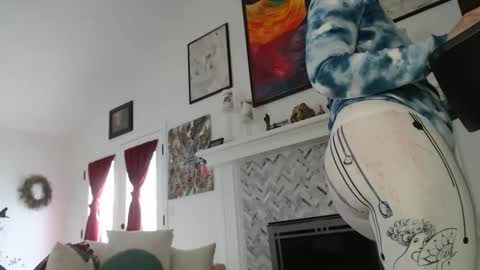 Aurora Willows online show from March 12, 6:55 pm