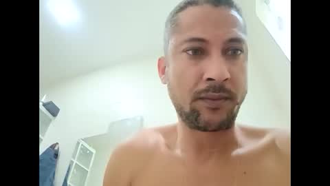 Snapshot of 155decuzinho chatting on December 3, 1:20 pm 155decuzinho online show from December 3, 1:20 pm