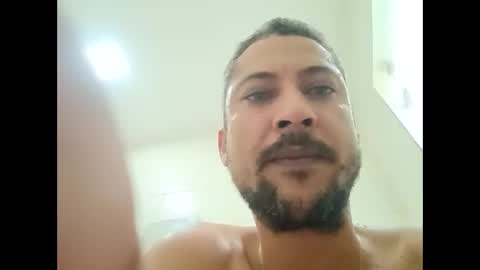 Snapshot of 155decuzinho chatting on December 15, 7:07 pm 155decuzinho online show from December 15, 7:07 pm