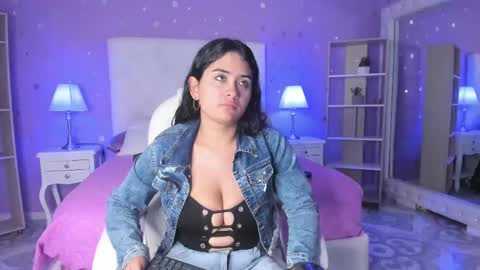 Snapshot of 15_scarlette chatting on September 26, 3:10 am Scarlette online show from September 26, 3:10 am