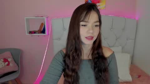 Snapshot of 18candy chatting on February 25, 9:57 pm 18candy online show from February 25, 9:57 pm