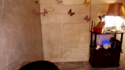 Snapshot of 1bigsurprise4you chatting on October 29, 2:47 am angel online show from October 29, 2:47 am