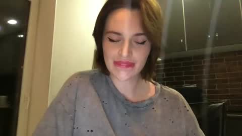 DOVE online show from December 3, 3:30 am