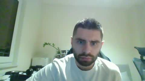 kam online show from December 3, 3:33 pm