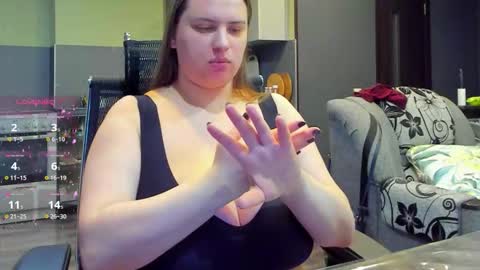 1LINDSEY1 online show from October 29, 4:48 am