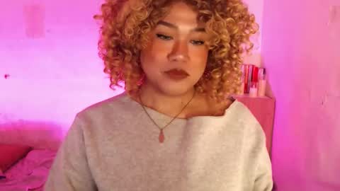 1lovelymess online show from April 14, 6:19 am