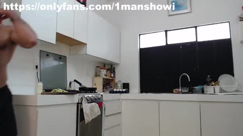 Snapshot of 1manshow11 chatting on January 14, 3:26 pm 1manshow11 online show from January 14, 3:26 pm