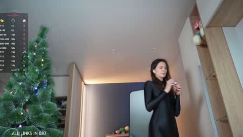 Snapshot of 1mari_01 chatting on January 29, 7:32 pm Marie online show from January 29, 7:32 pm