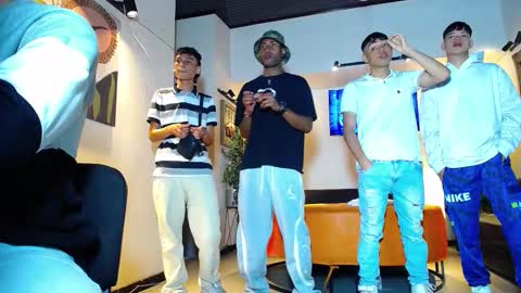 pushman online show from March 4, 1:50 pm