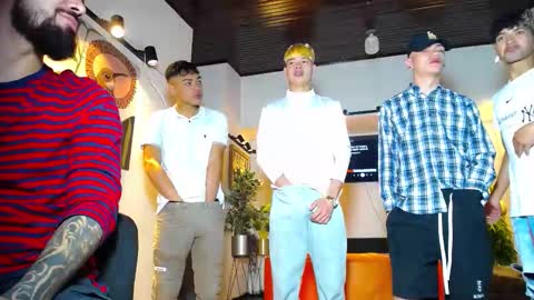 pushman online show from March 5, 1:51 pm