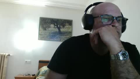 1rey online show from March 1, 6:54 pm