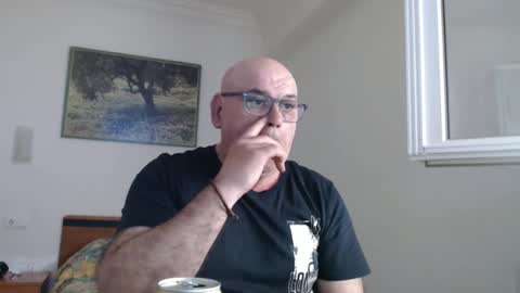 1rey online show from March 7, 10:35 am