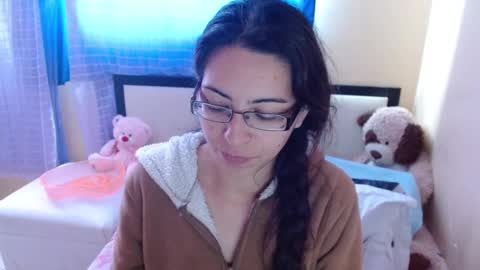 paola online show from December 21, 6:44 pm