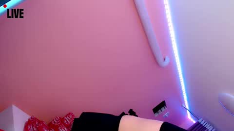 Snapshot of 1sexy_kattie chatting on December 13, 10:23 pm 1sexy kattie online show from December 13, 10:23 pm