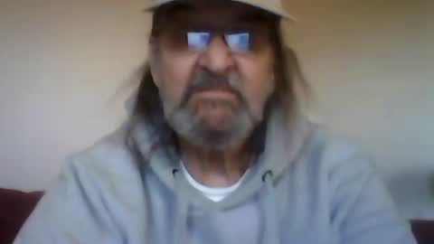 Snapshot of 1valentine chatting on January 8, 12:06 am 1valentine online show from January 8, 12:06 am